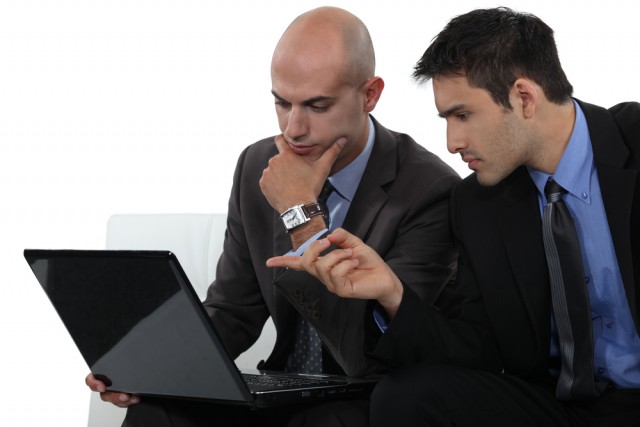 businessmen-laptop-notebook-e1428333508523.jpg