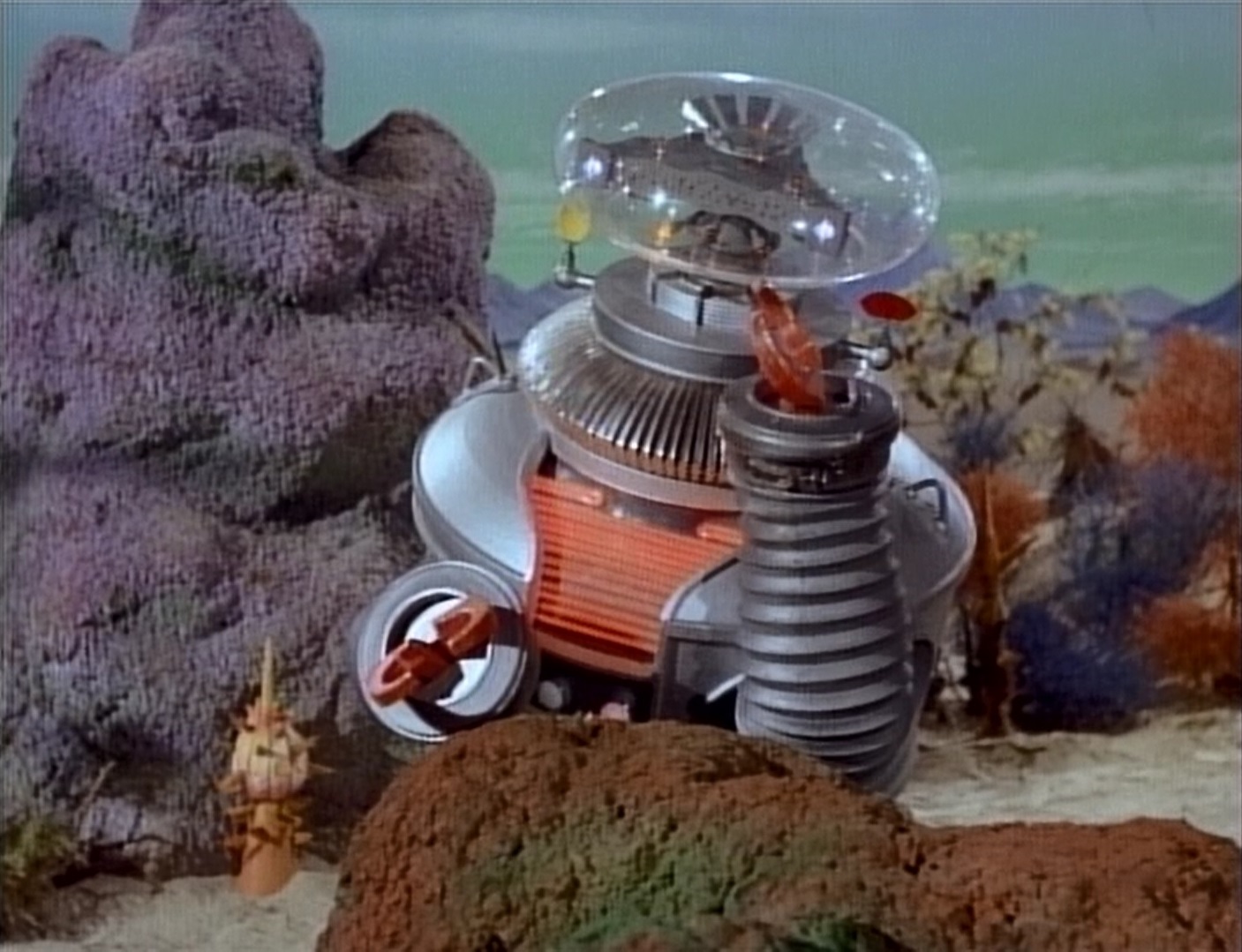 Lost-in-Space-Wreck-of-the-Robot-3.jpg