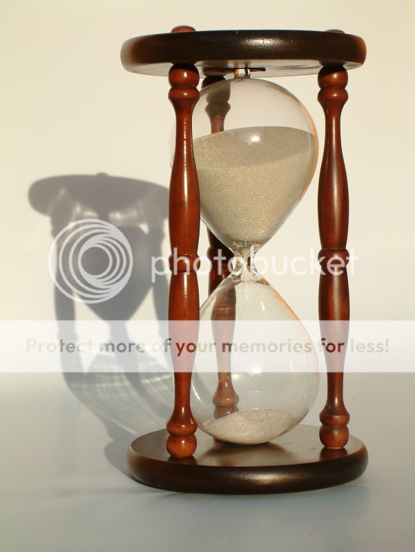 hourglass1_zpsafe99611.jpg