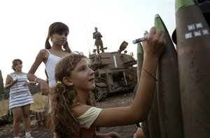 israeli%20girls%20indoctrinated%201.jpg