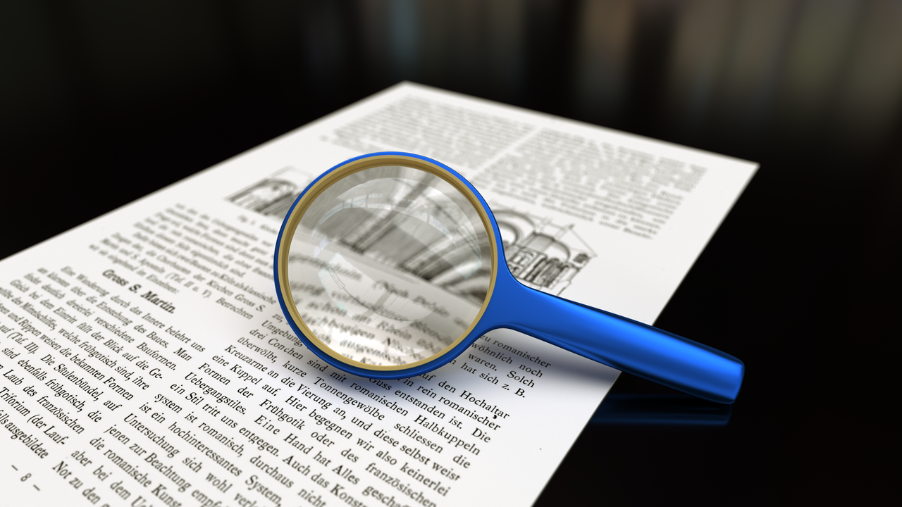 1280px-Magnifying_glass_with_focus_on_glass.png