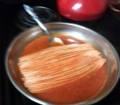 Noodles in curry water.jpg Noodles in curry water.jpg