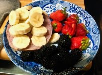 Fresh fruity breakfast.jpg Fresh fruity breakfast.jpg