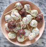 Wild gypsy bday cake pops.PNG