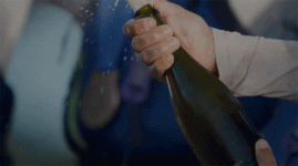 celebration-foamy-champagne-popping-65gb4fd0rhslfxca.gif
