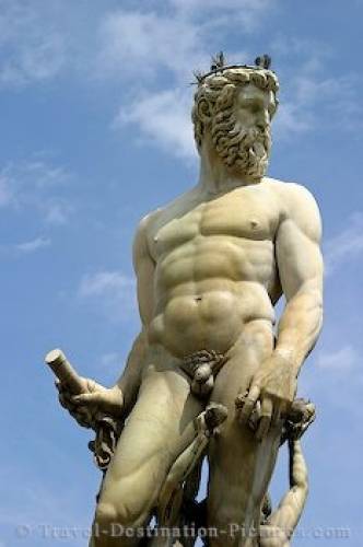 neptune-statue_724.jpg