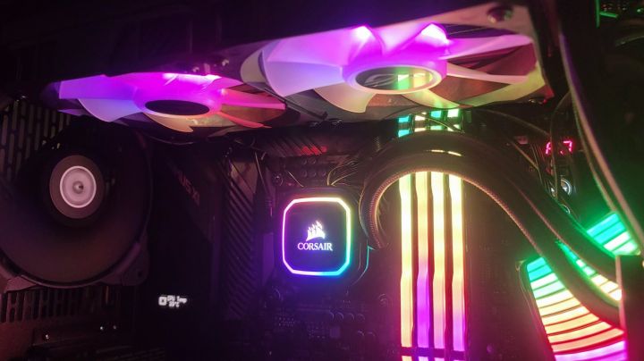 Asus ROG Strix LC Radeon RX 6800 XT OC Review