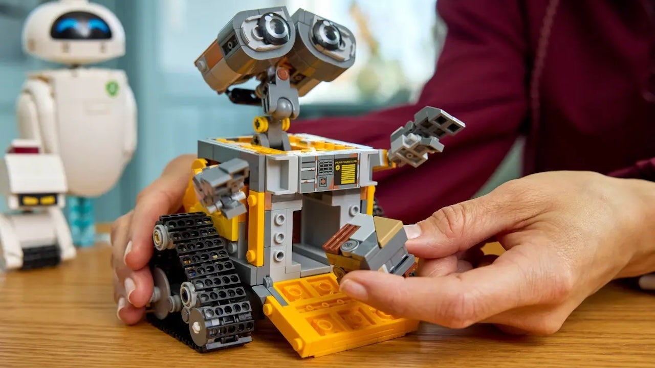 wall-e-lego-1754319552615-1756835291320.jpg