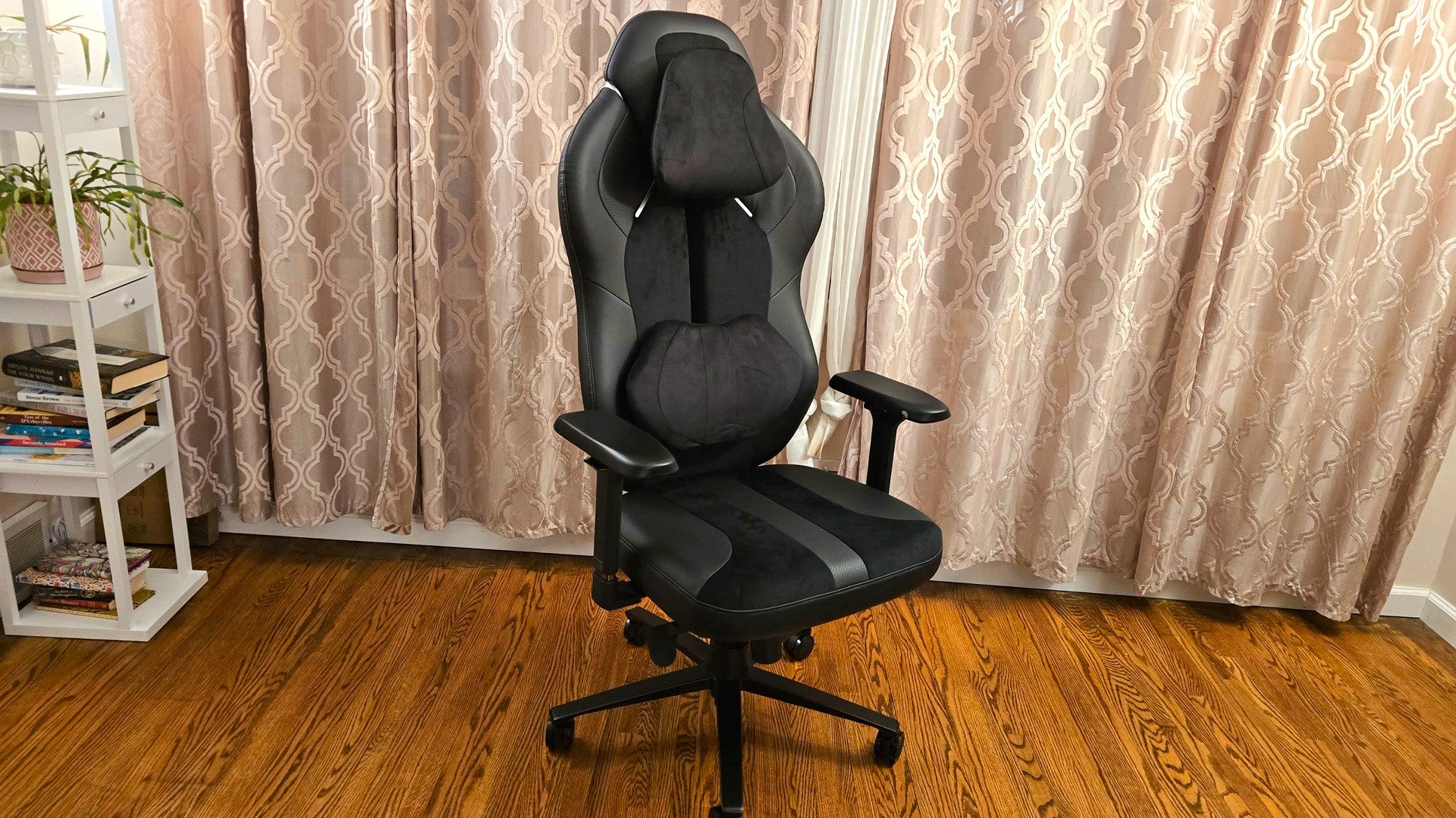 chair-left-angle-1739578999443.jpg