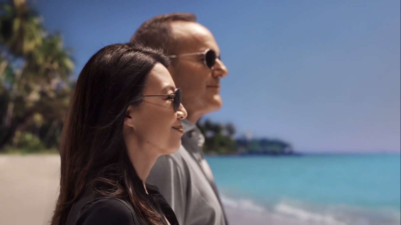 42-Coulson_and_May_in_Tahiti
