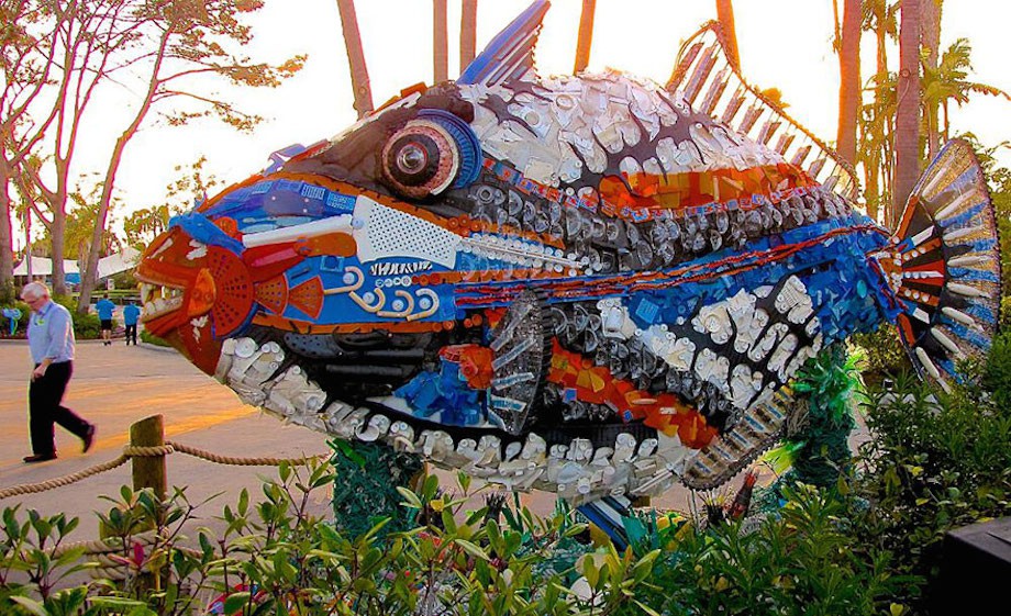 these-sculptures-are-made-entirely-from-beach-waste-photos-7.jpg