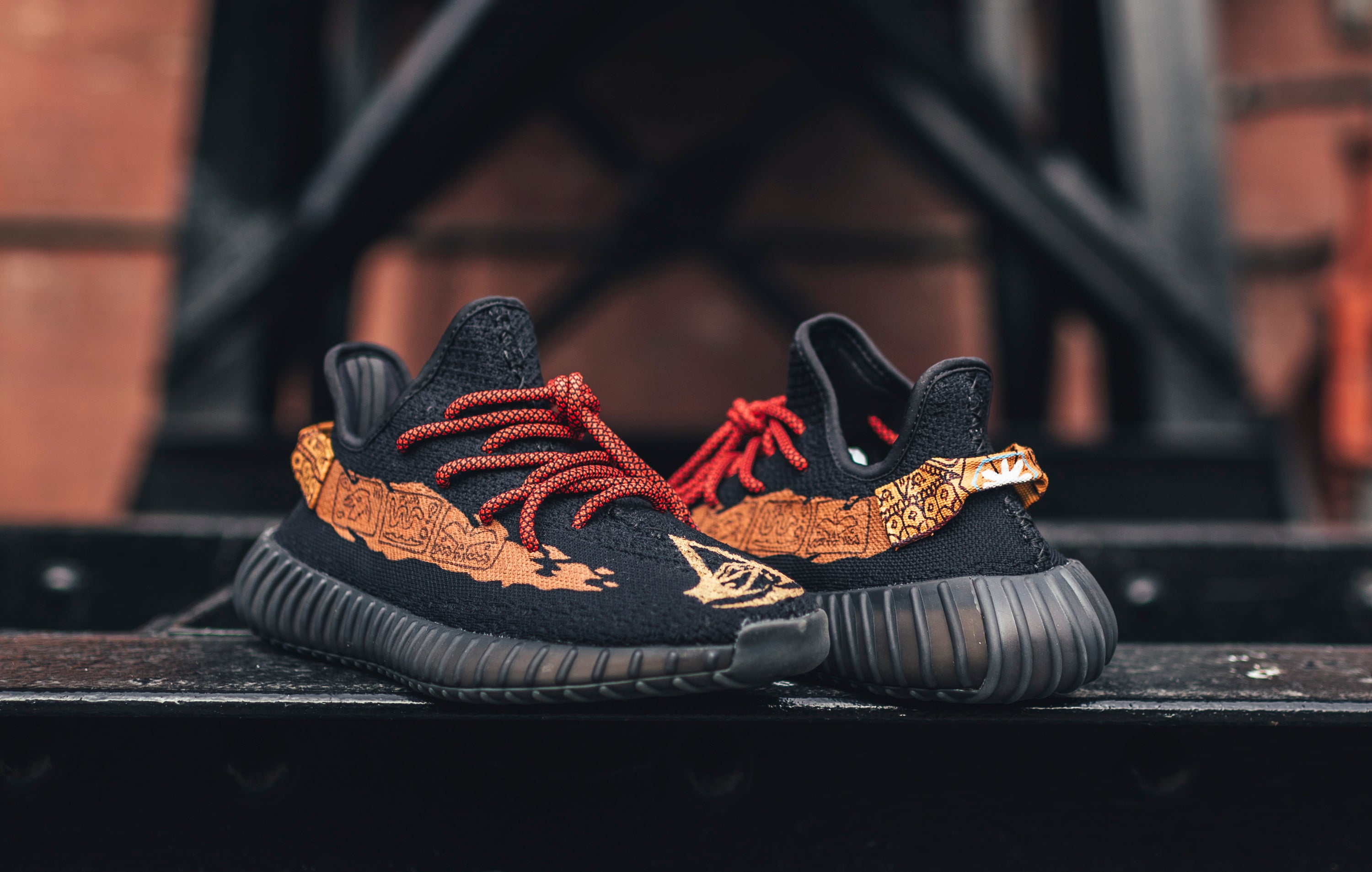 ACO-Kicks_Black-Design-Outdoor.jpg
