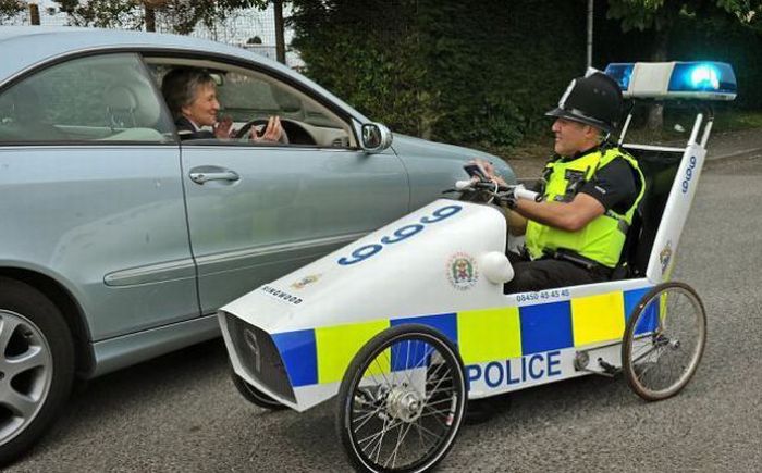 strange_and_funny_police_vehicles_07.jpg