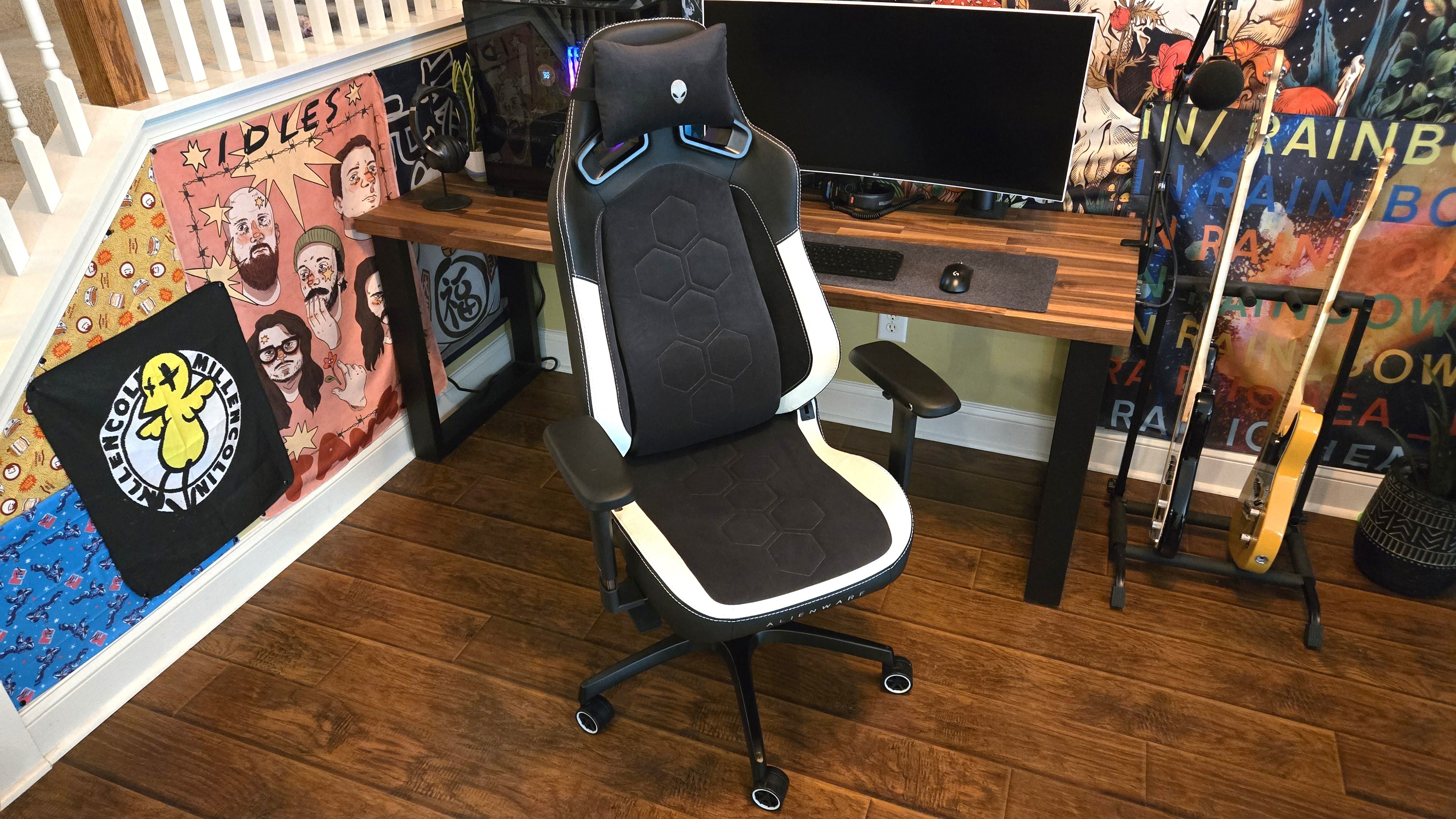 full-chair-1780010769080.jpg