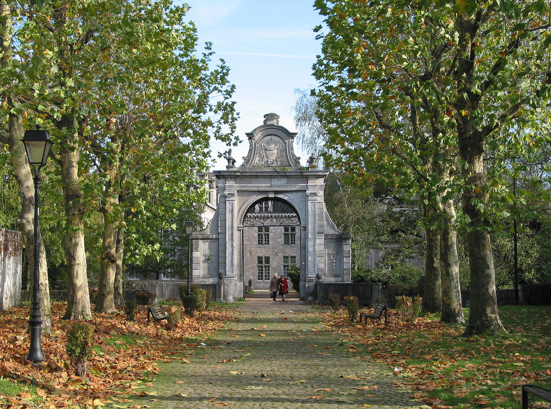 Fontaine-l'Eveque_JPG01c.jpg