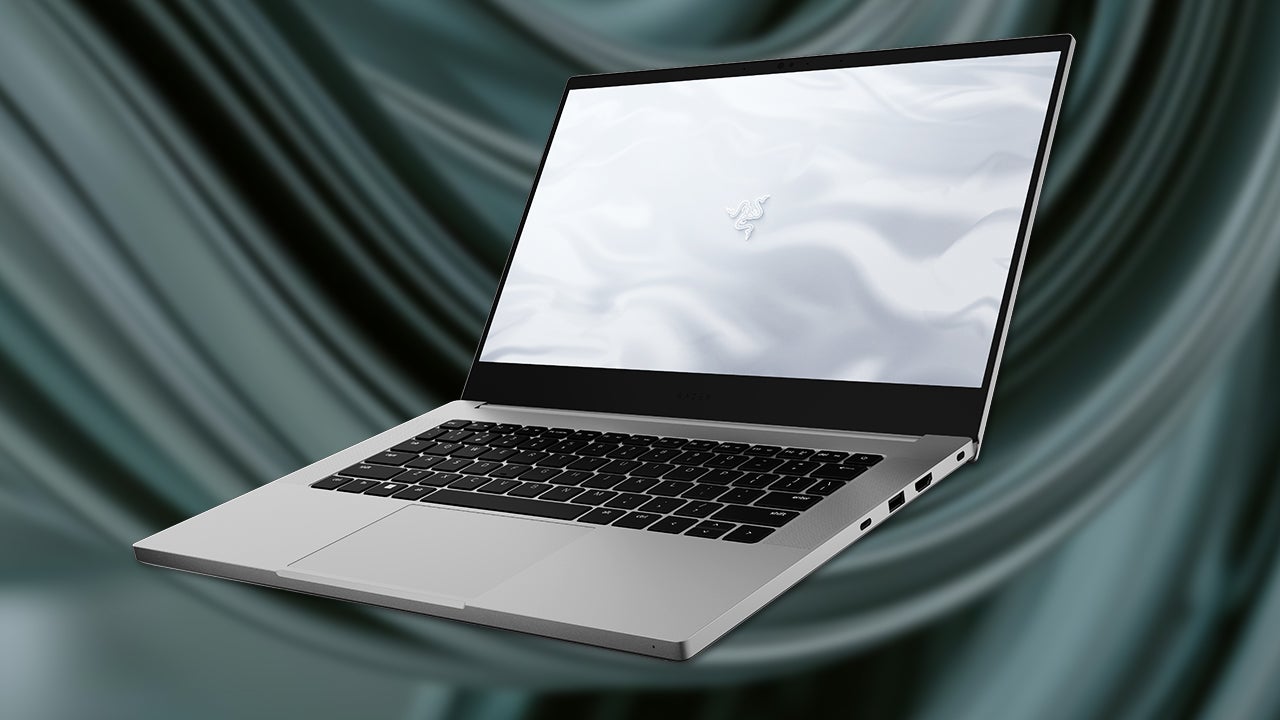 razerblade14silver-1778870753973.jpg