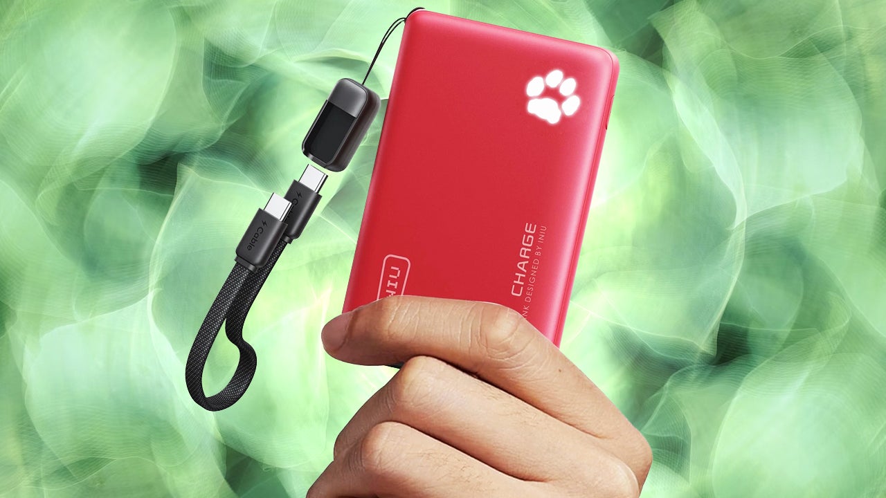 iniupowerbankred2-1767640932905.jpg