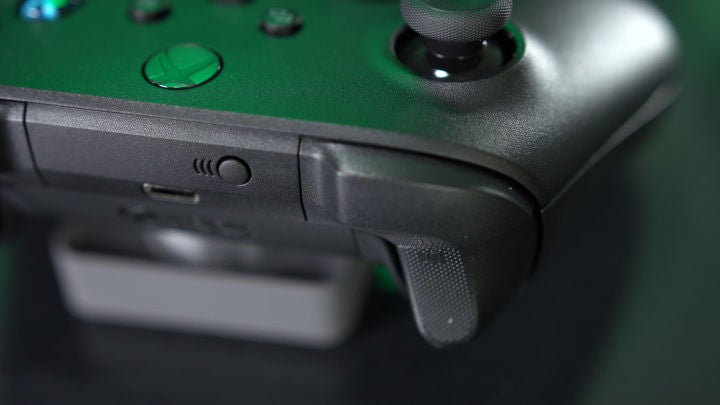 Xbox Wireless Controller (2)