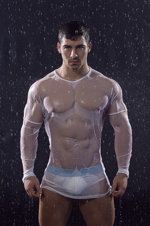 wet-model-698.jpg