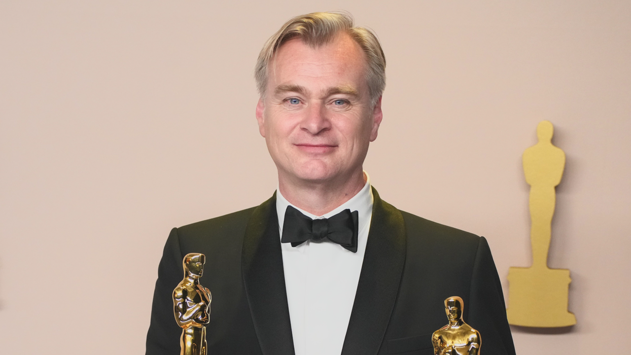 christopher-nolan-1782674416499.png