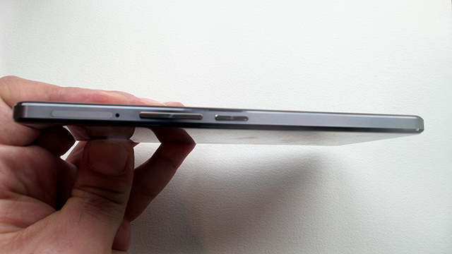 OnePlus-X-side-view.jpg