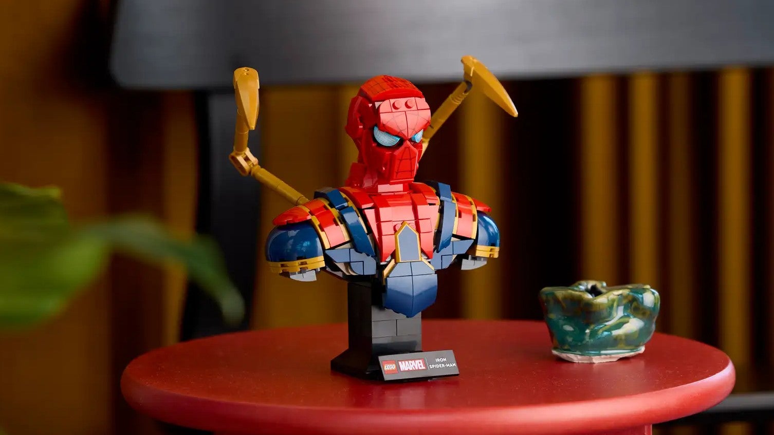 iron-spider-man-bust-lego1-1753275065034.jpg