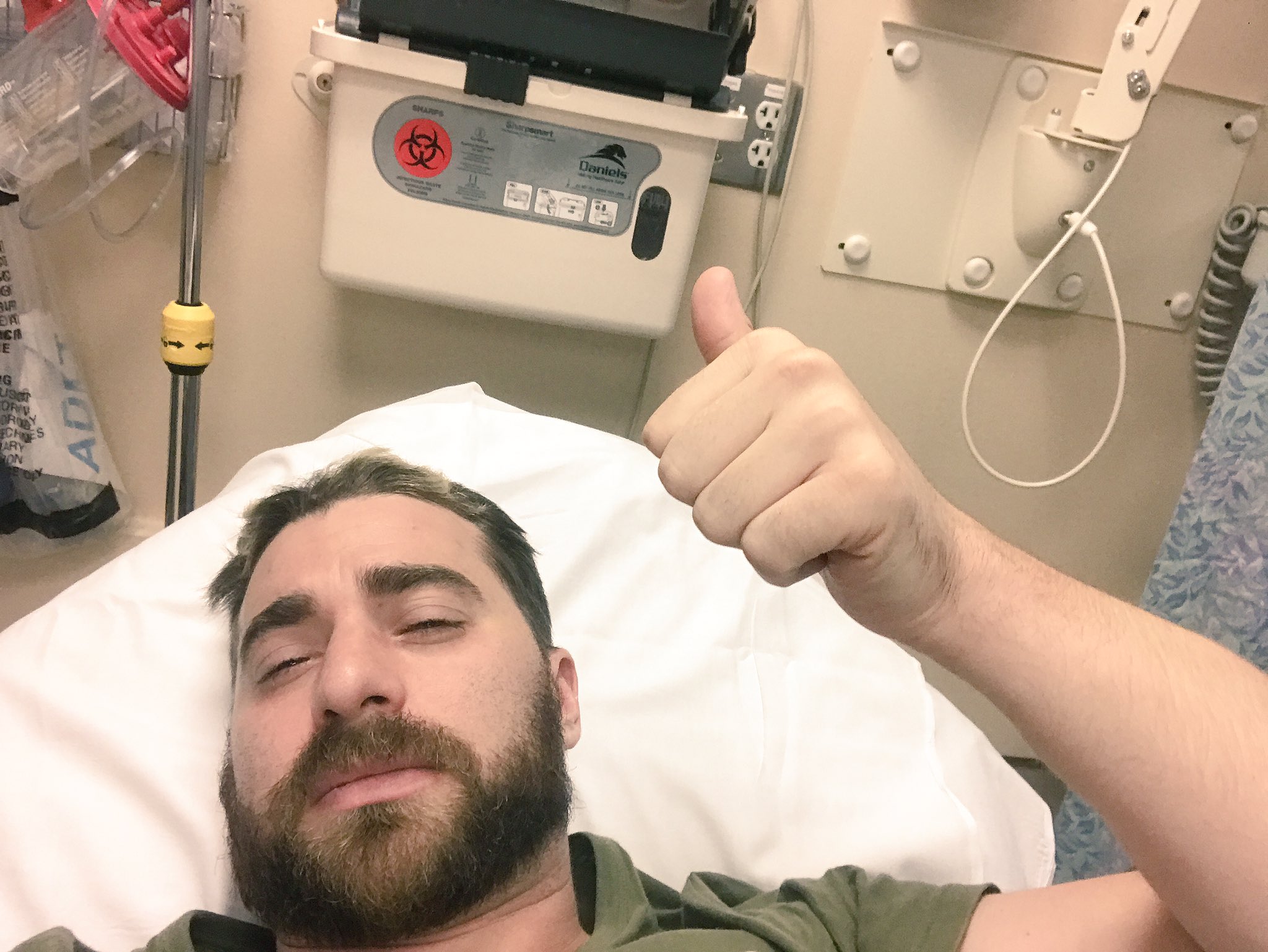 DHJWnrIWAAEIEqZ.jpg:large