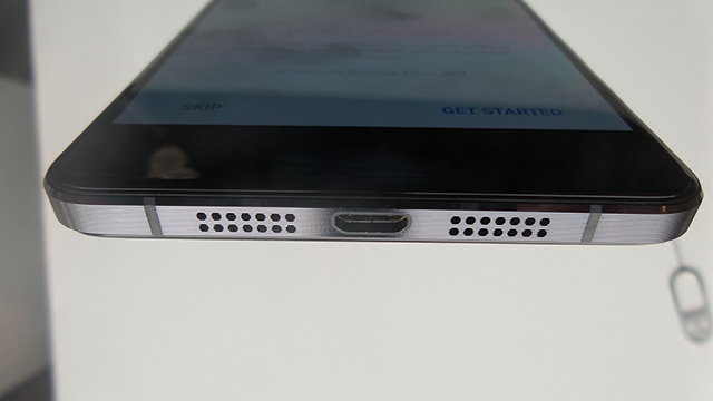 OnePlus-X-bottom-edge.jpg