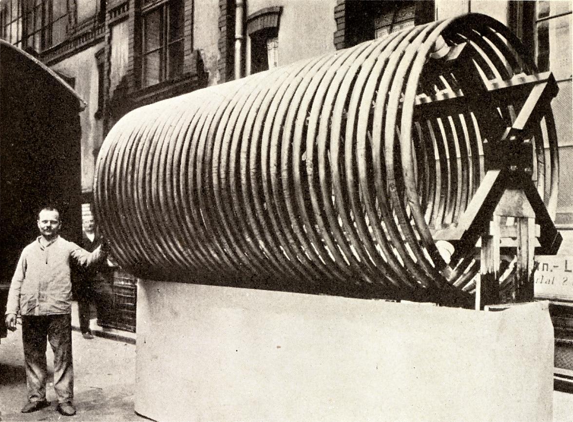 Large_antenna_loading_coil.jpg