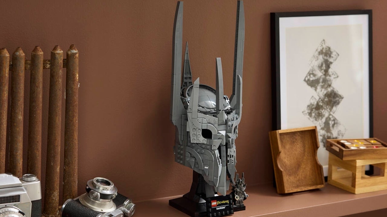 lego-saurons-helmet-1769441726008.jpg