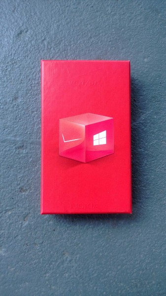 nokia-lumia-928-box-337x600.jpg