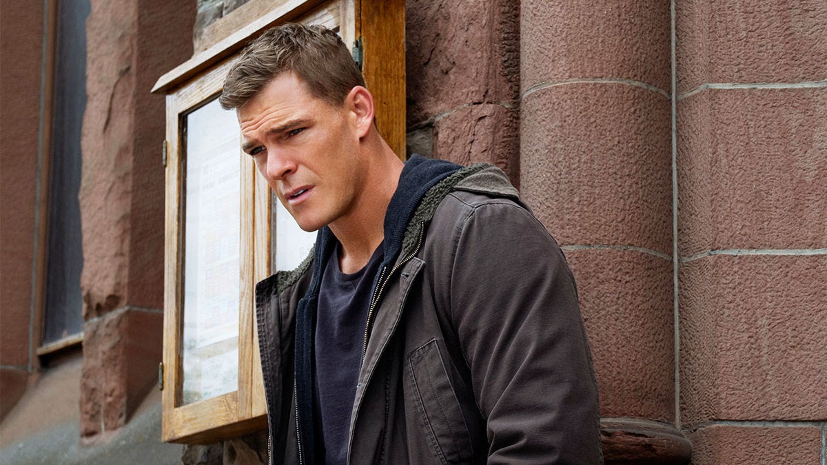 Alan Ritchson plays Hank Hall in the DC Comics TV series Titans.